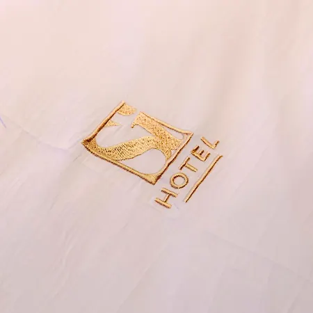 公寓式酒店 Si 地拉那